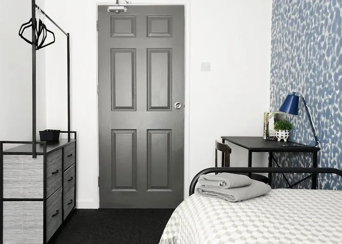 Granville 5Br Townhouse - Ideal For Groups, Families Or Contractors By Suitely